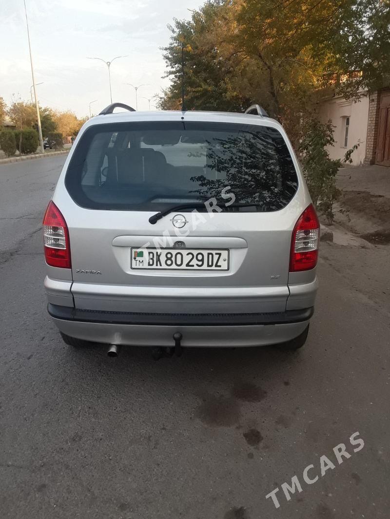 Opel Zafira 2004 - 87 000 TMT - Дашогуз - img 4