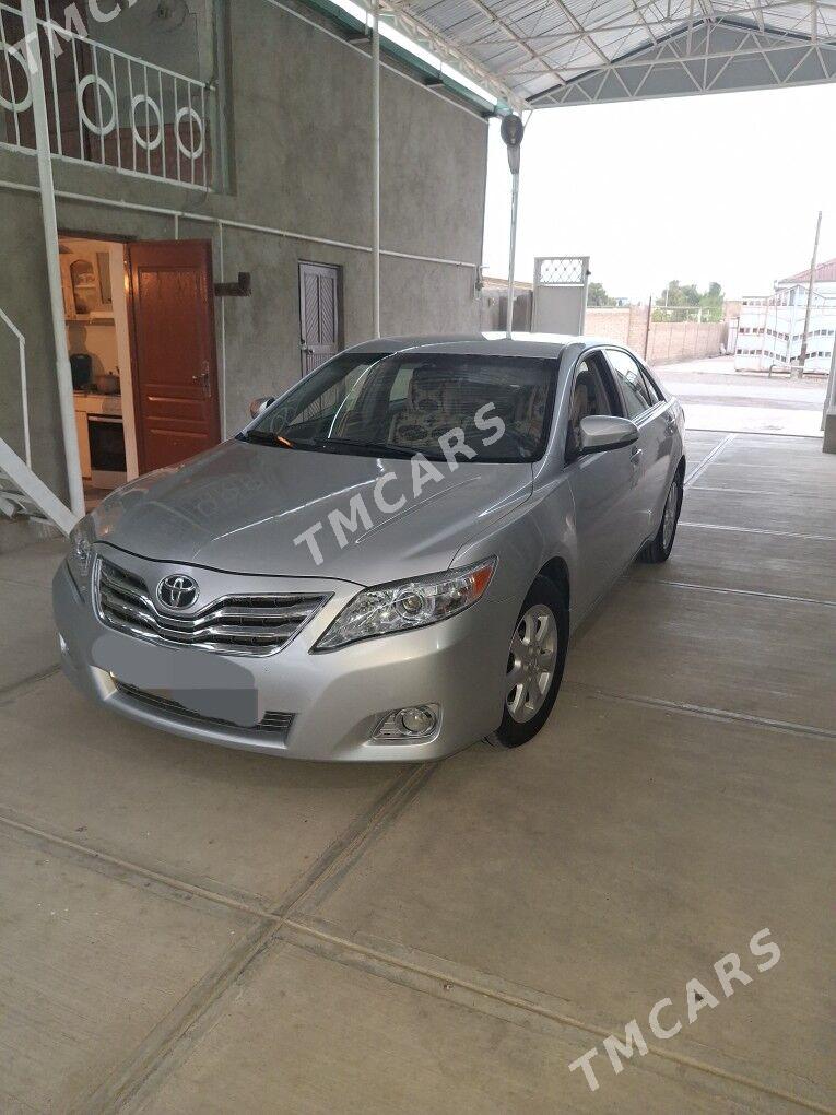 Toyota Camry 2011 - 190 000 TMT - Бахарден - img 2