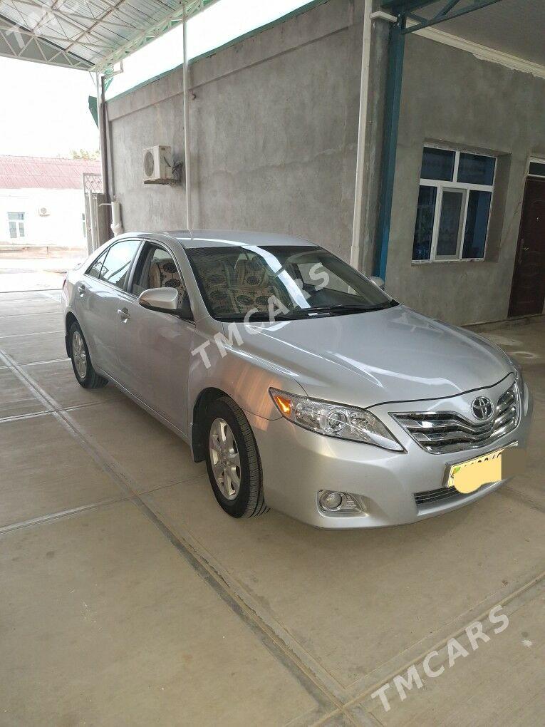 Toyota Camry 2011 - 190 000 TMT - Бахарден - img 3