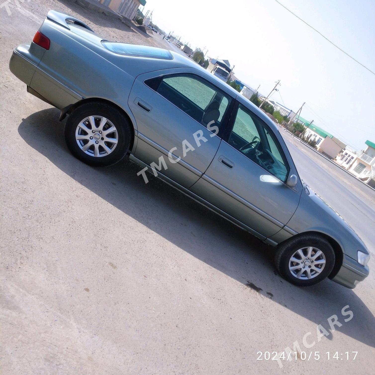 Toyota Camry 2001 - 115 000 TMT - Койтендаг - img 3