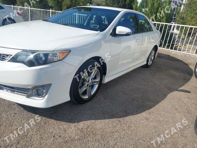 Toyota Camry 2014 - 245 000 TMT - 6 мкр - img 2