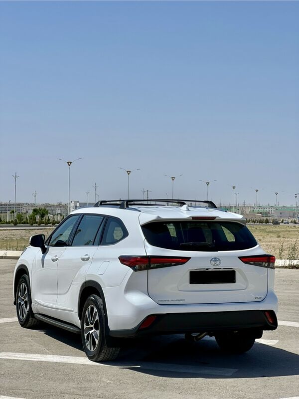 Toyota Highlander 2021 - 500 000 TMT - Aşgabat - img 5