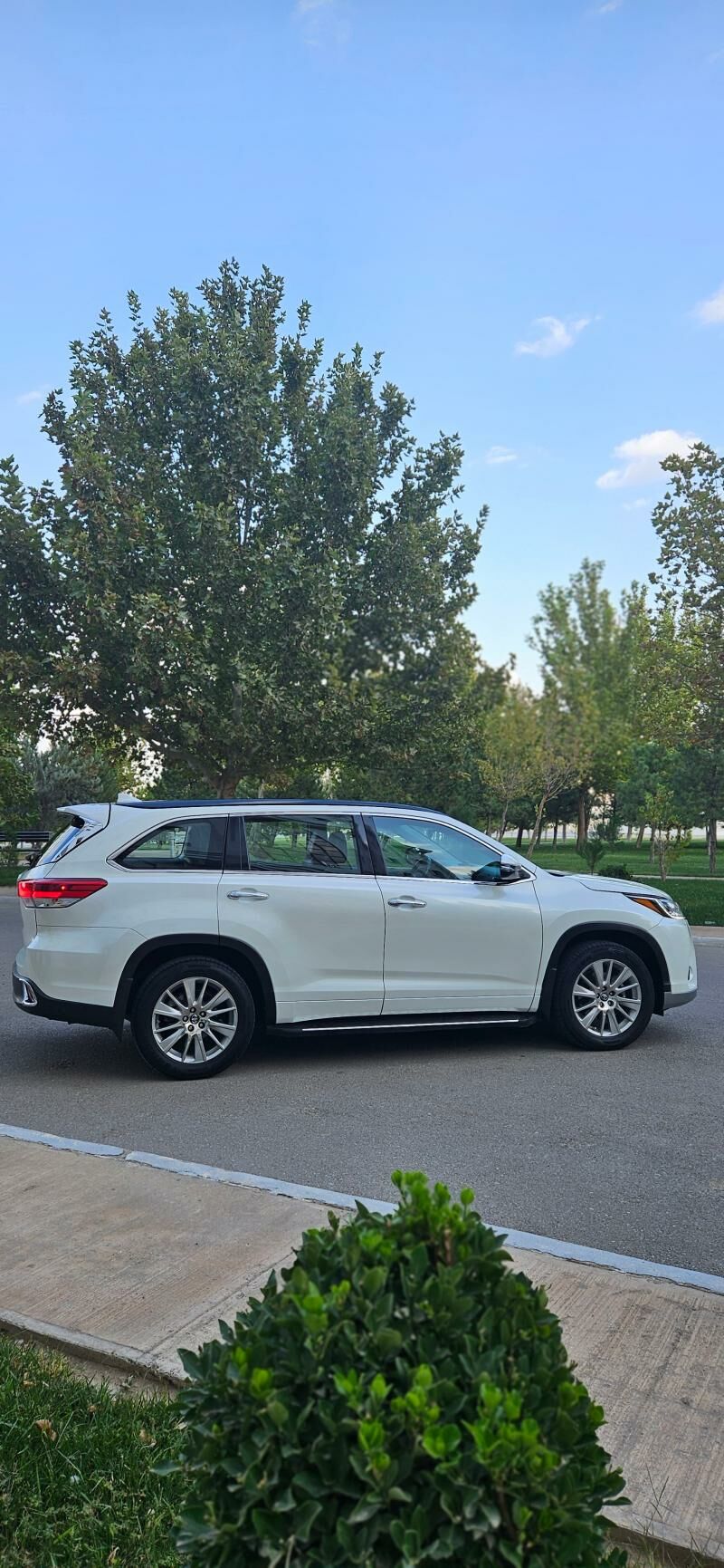 Toyota Highlander 2017 - 400 000 TMT - Aşgabat - img 3