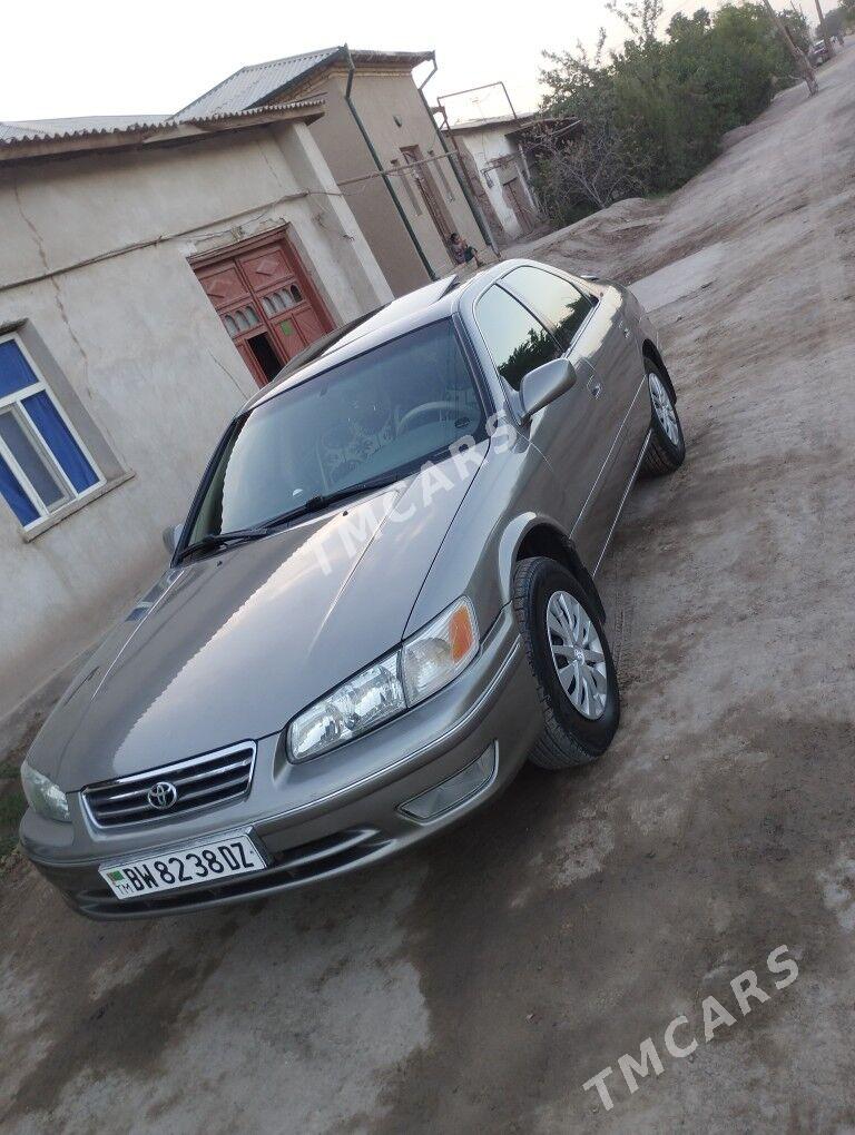 Toyota Camry 2001 - 120 000 TMT - Daşoguz - img 3