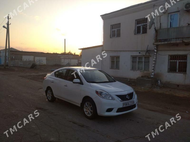 Nissan Versa 2013 - 80 000 TMT - Daşoguz - img 10