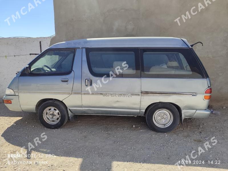 Toyota Hiace 1998 - 25 000 TMT - Балканабат - img 3