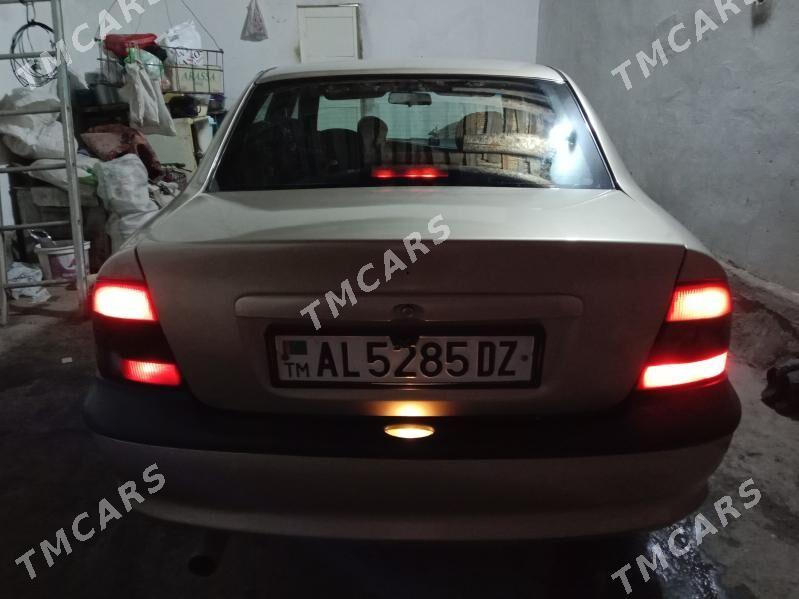 Opel Vectra 1998 - 40 000 TMT - Дашогуз - img 5