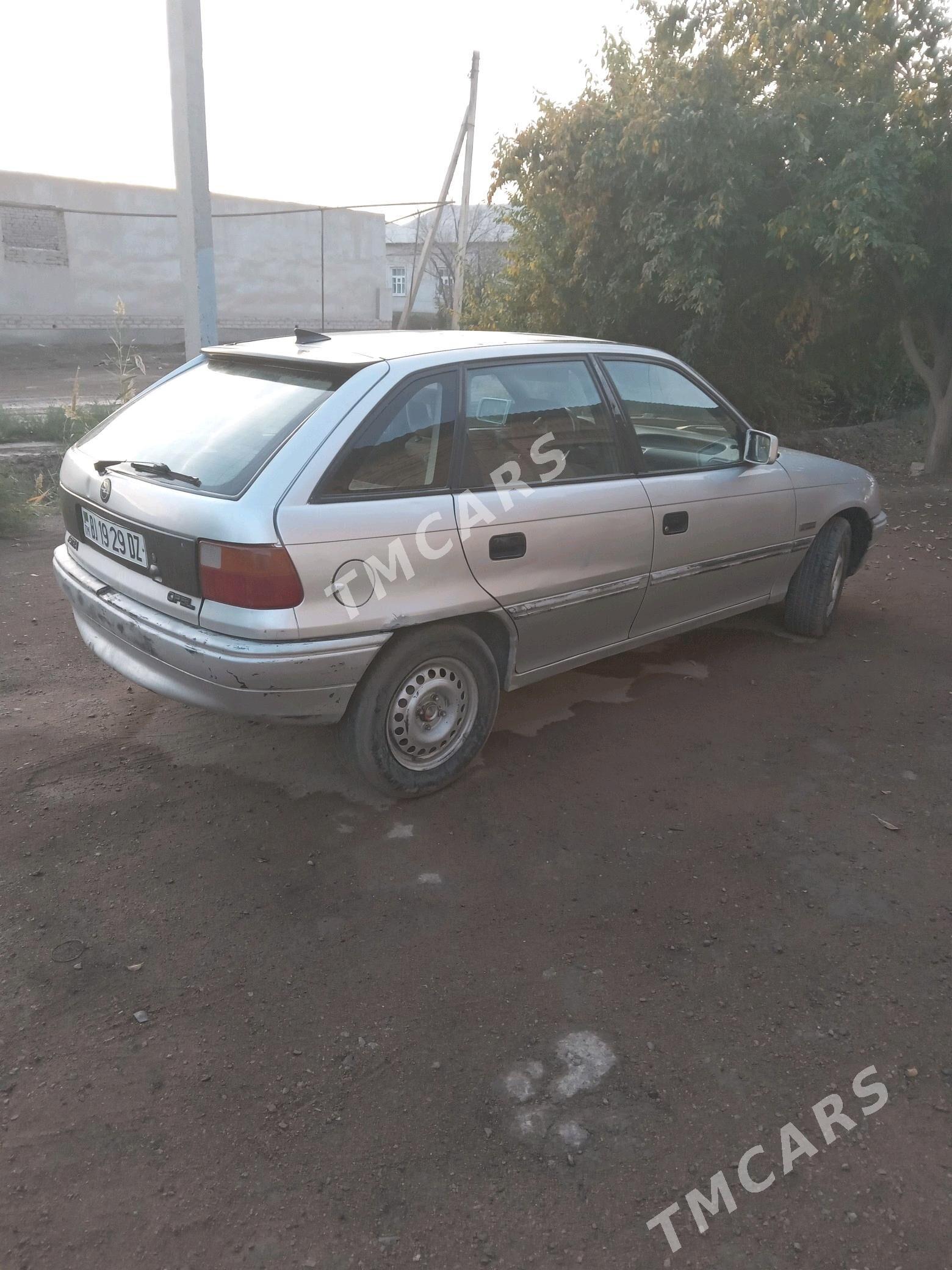 Opel Astra 1992 - 35 000 TMT - Болдумсаз - img 4