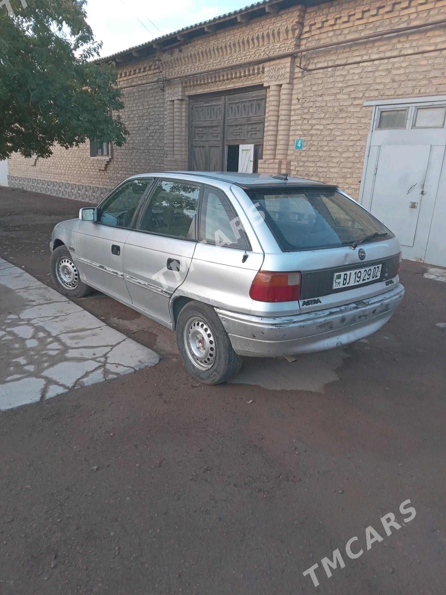 Opel Astra 1992 - 35 000 TMT - Болдумсаз - img 5