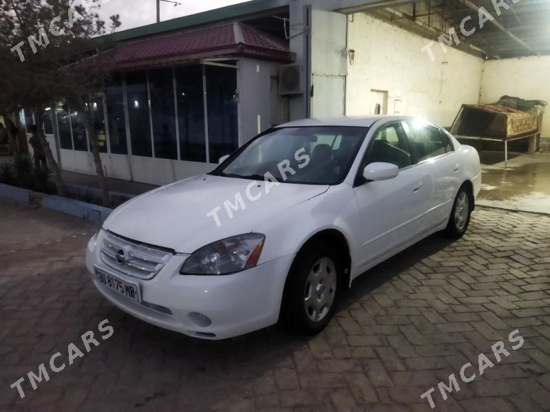 Nissan Altima 2005 - 55 000 TMT - Байрамали - img 2