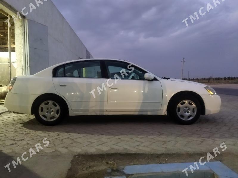 Nissan Altima 2005 - 55 000 TMT - Байрамали - img 3