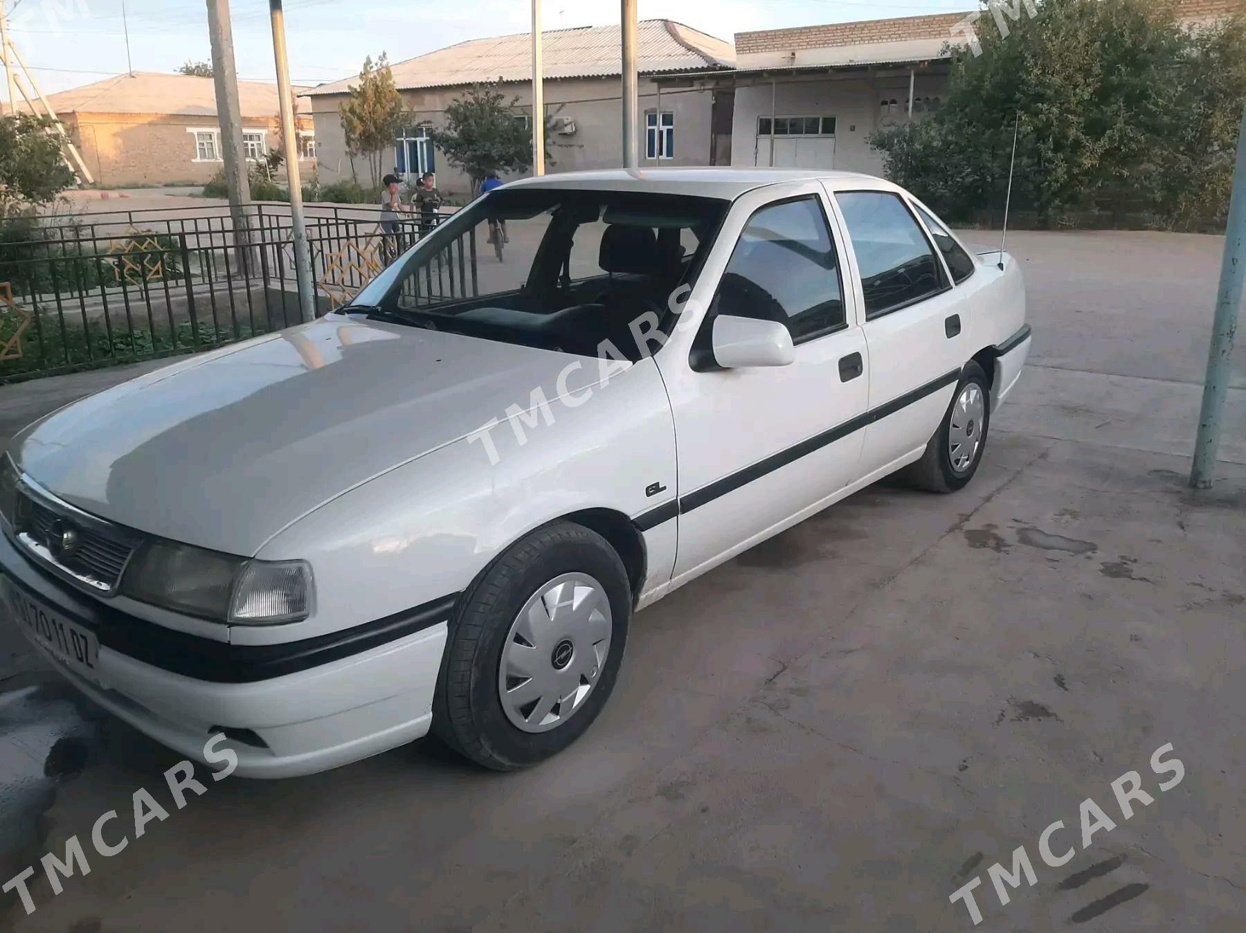 Opel Vectra 1994 - 37 000 TMT - Губадаг - img 2