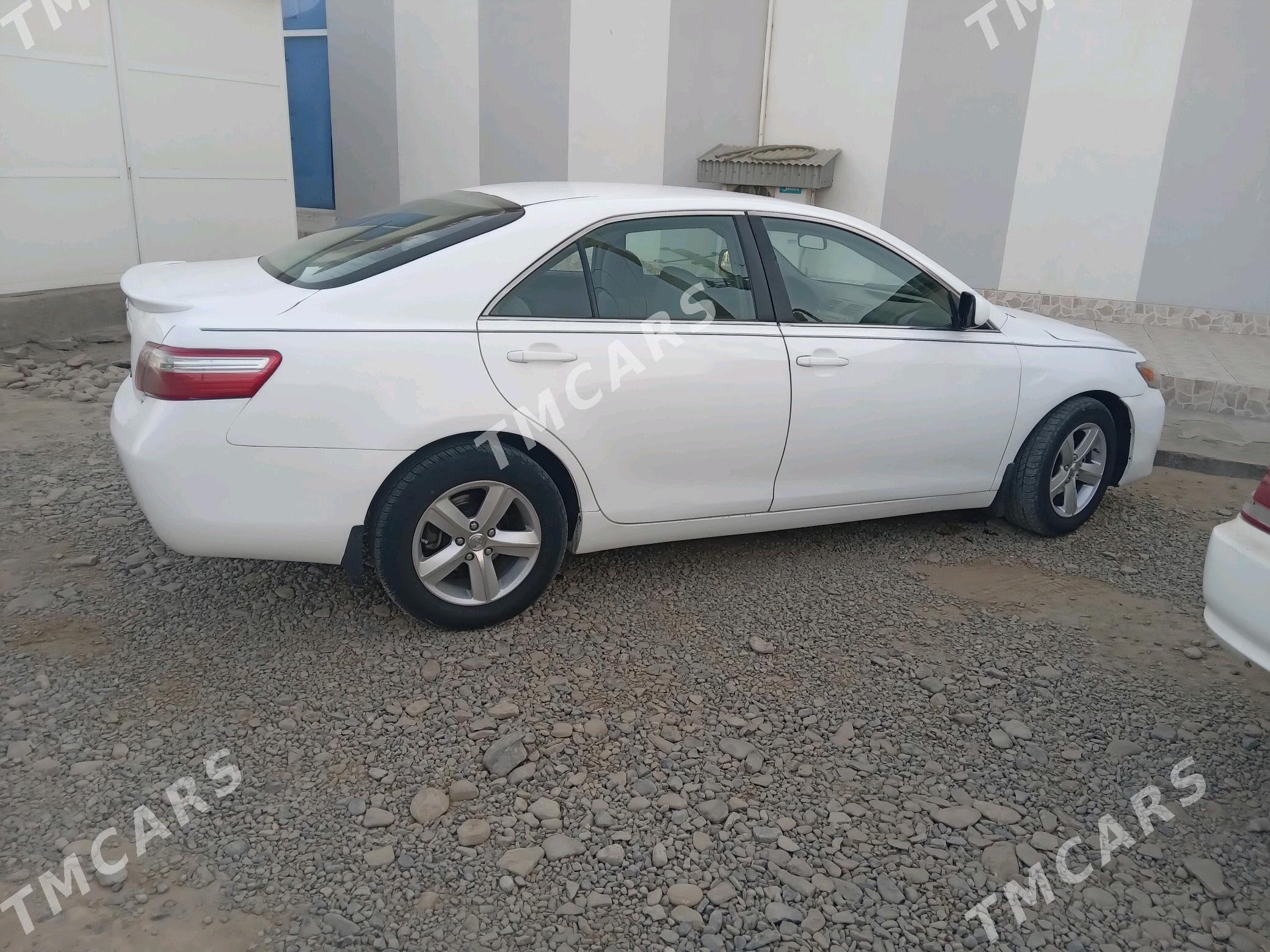 Toyota Camry 2010 - 110 000 TMT - Мары - img 4