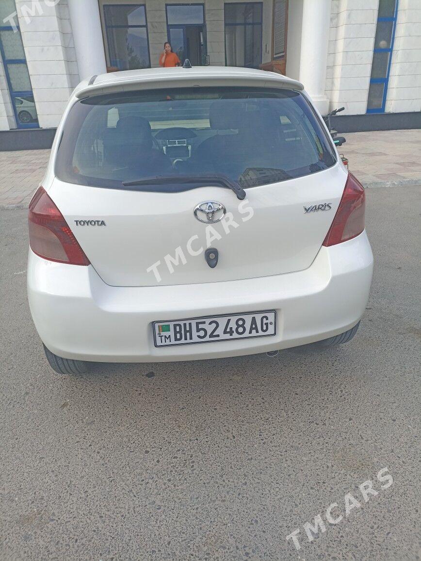 Toyota Yaris 2008 - 105 000 TMT - Мир 2 - img 7