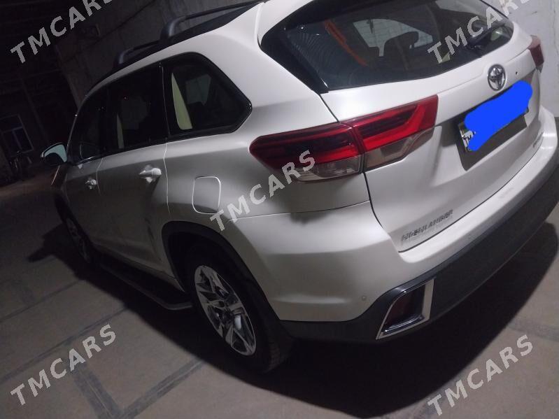 Toyota Highlander 2018 - 410 000 TMT - Tejen - img 2