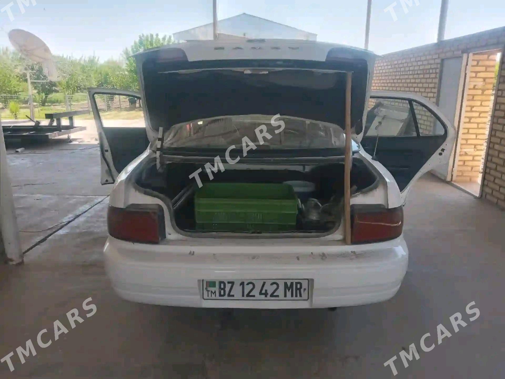 Toyota Camry 1993 - 66 000 TMT - Türkmengala - img 3