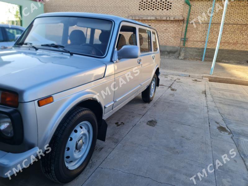 Lada Niva 2013 - 95 000 TMT - Серахс - img 2