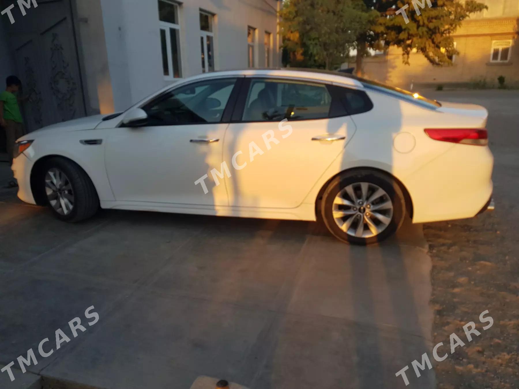 Kia Optima 2017 - 170 000 TMT - Türkmenabat - img 4