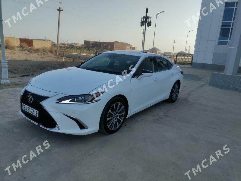 Lexus ES 350 2019 - 440 000 TMT - Халач - img 3