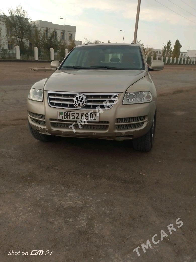 Volkswagen Touareg 2003 - 85 000 TMT - Дашогуз - img 2