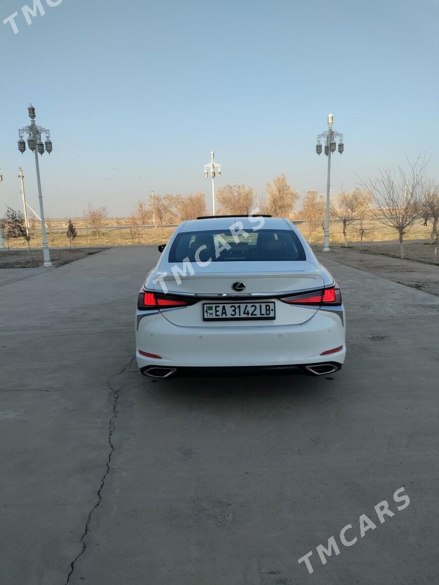 Lexus ES 350 2019 - 440 000 TMT - Халач - img 6