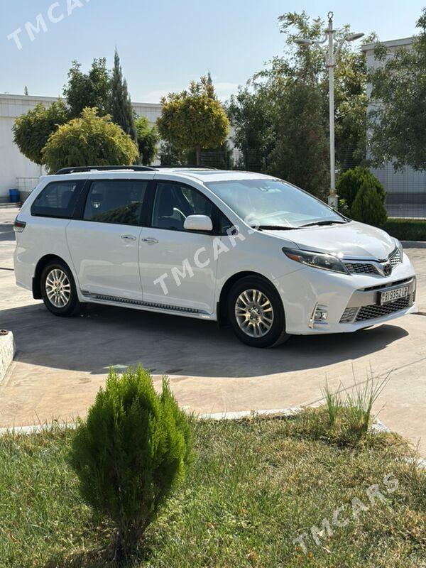 Toyota Sienna 2019 - 440 000 TMT - Туркменабат - img 5