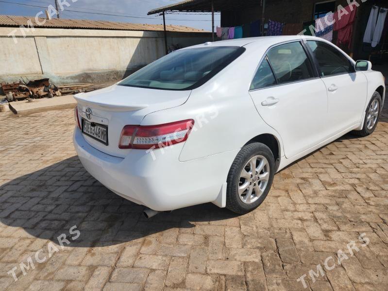 Toyota Camry 2011 - 130 000 TMT - Baýramaly - img 3