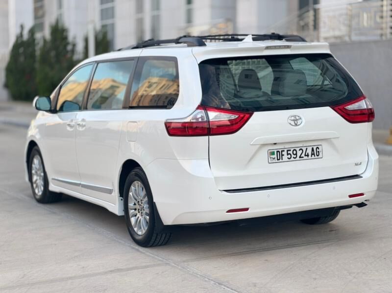 Toyota Sienna 2019 - 395 000 TMT - Aşgabat - img 4