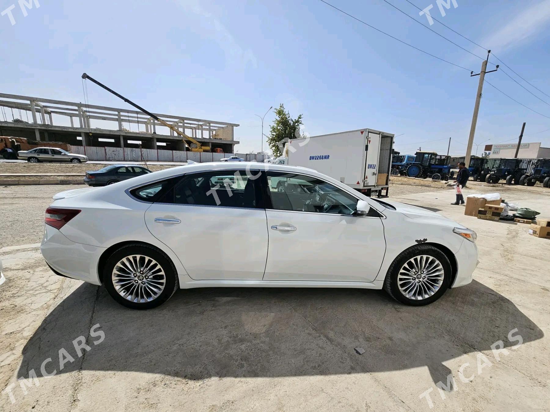 Toyota Avalon 2019 - 350 000 TMT - Мары - img 3