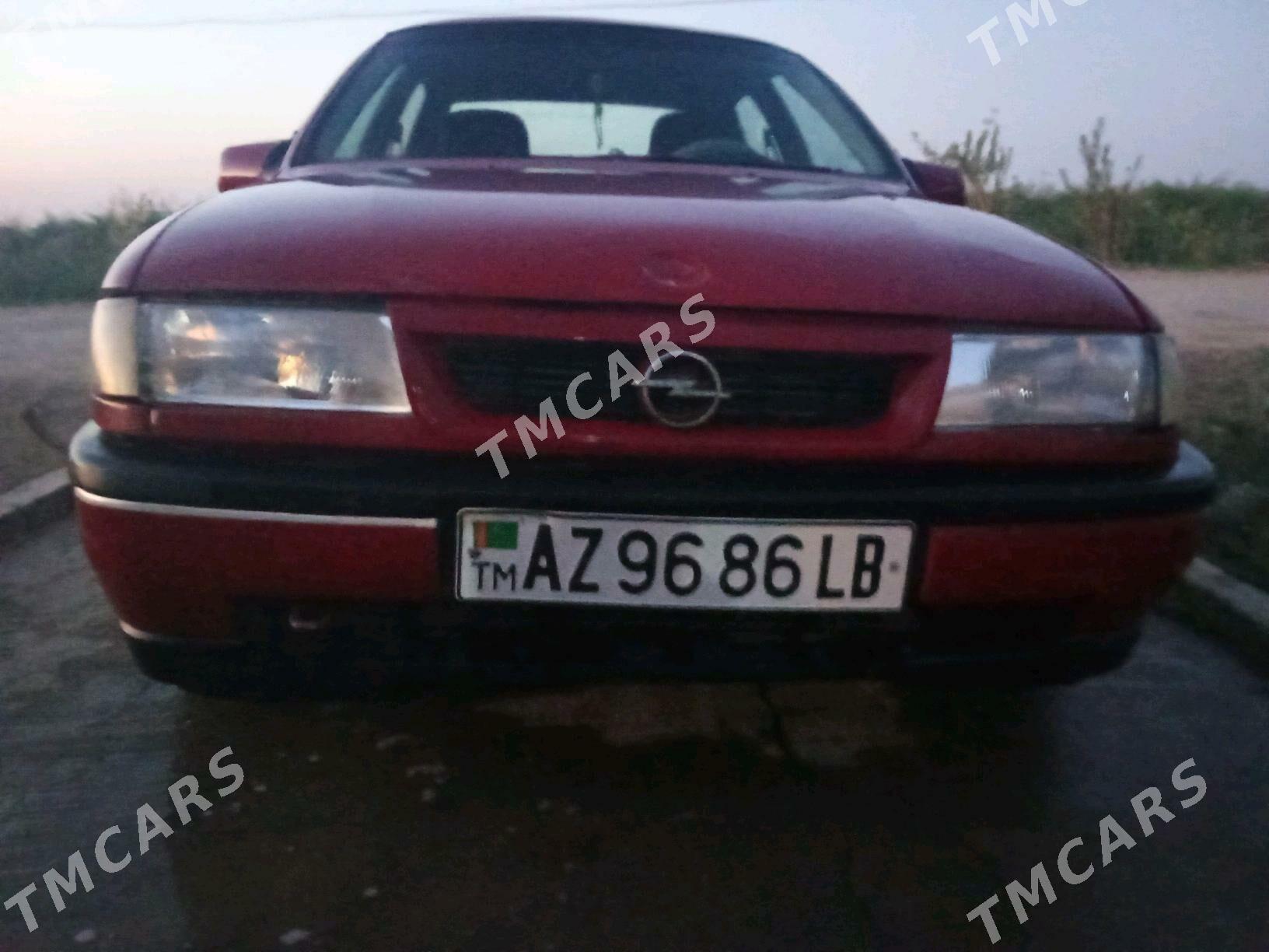 Opel Vectra 1992 - 24 000 TMT - Çärjew - img 3