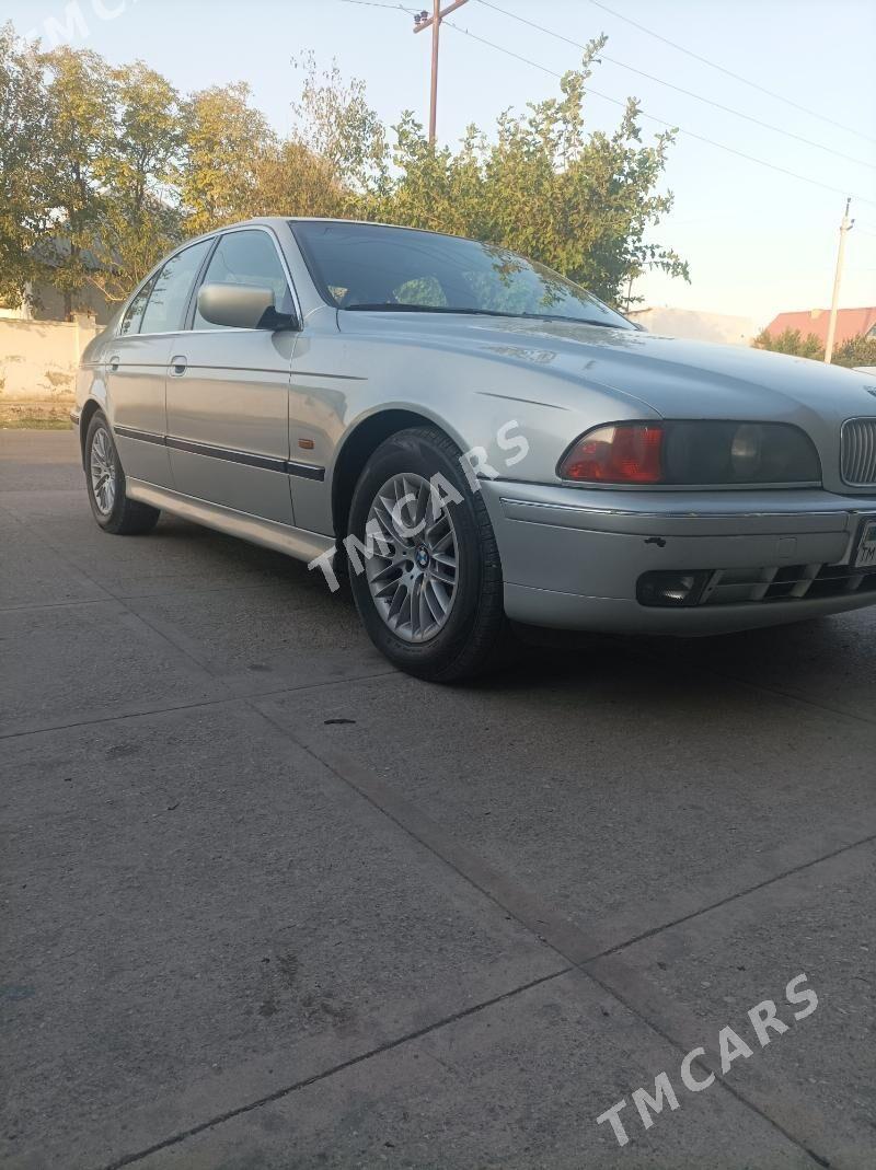 BMW E39 1998 - 80 000 TMT - Гумдаг - img 3