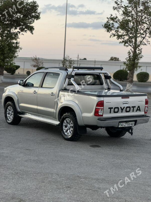 Toyota Hilux 2014 - 320 000 TMT - Aşgabat - img 3