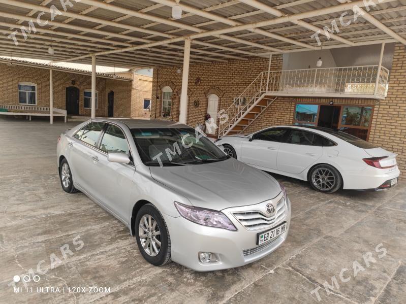 Toyota Camry 2010 - 155 000 TMT - Мары - img 2