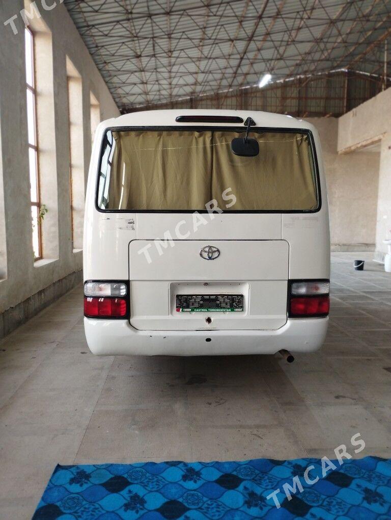 Toyota Coaster 2008 - 300 000 TMT - Туркменабат - img 4