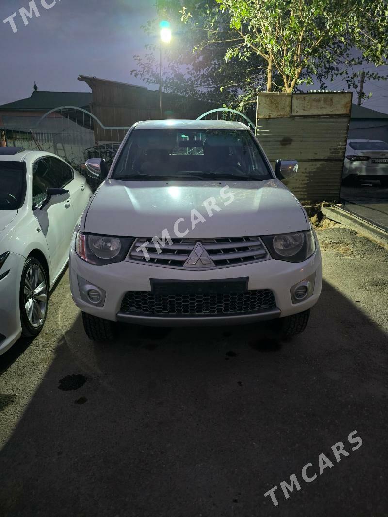 Mitsubishi L200 2010 - 175 000 TMT - Арзув - img 2