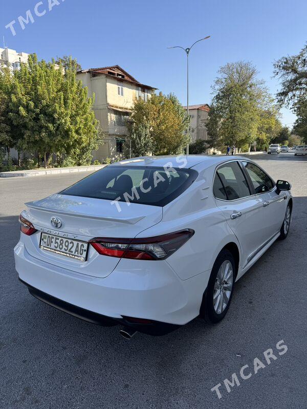 Toyota Camry 2022 - 325 000 TMT - Ашхабад - img 4