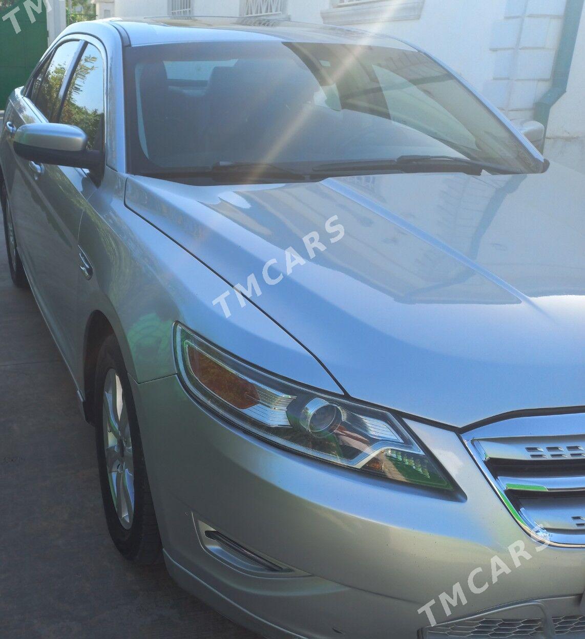 Ford Taurus 2010 - 162 000 TMT - Ашхабад - img 3