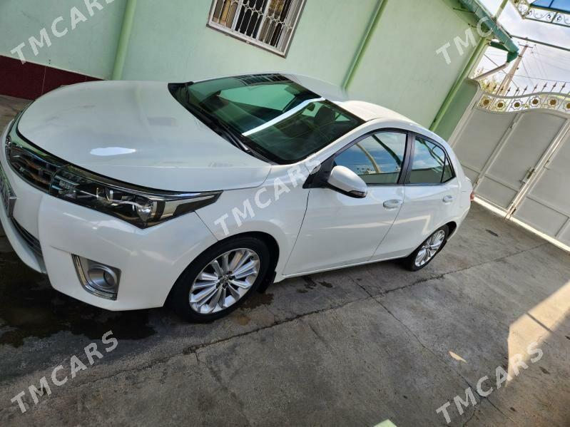 Toyota Corolla 2014 - 158 000 TMT - Кëши - img 7