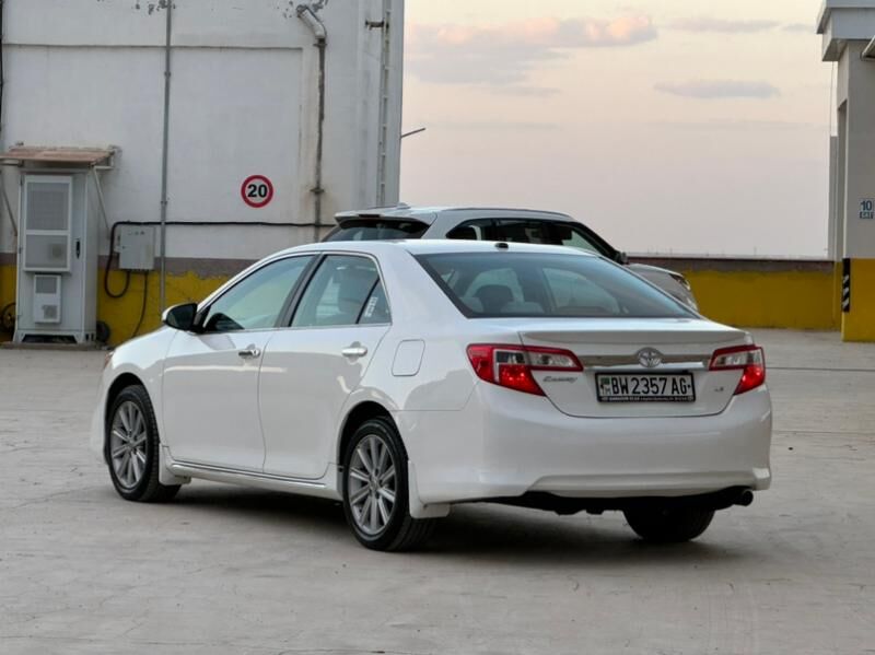 Toyota Camry 2013 - 178 000 TMT - Ашхабад - img 4