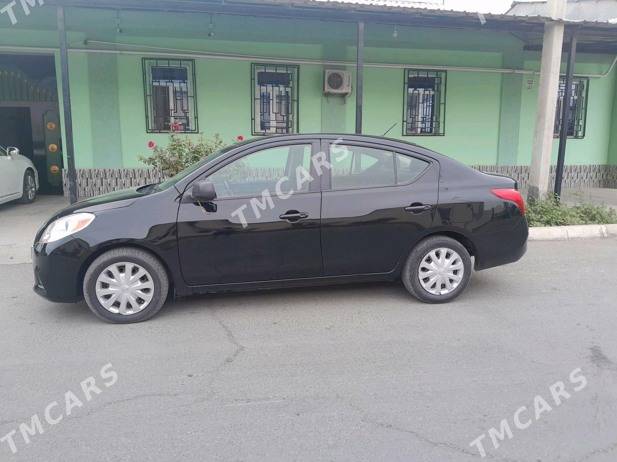 Nissan Versa 2012 - 90 000 TMT - Туркменабат - img 3