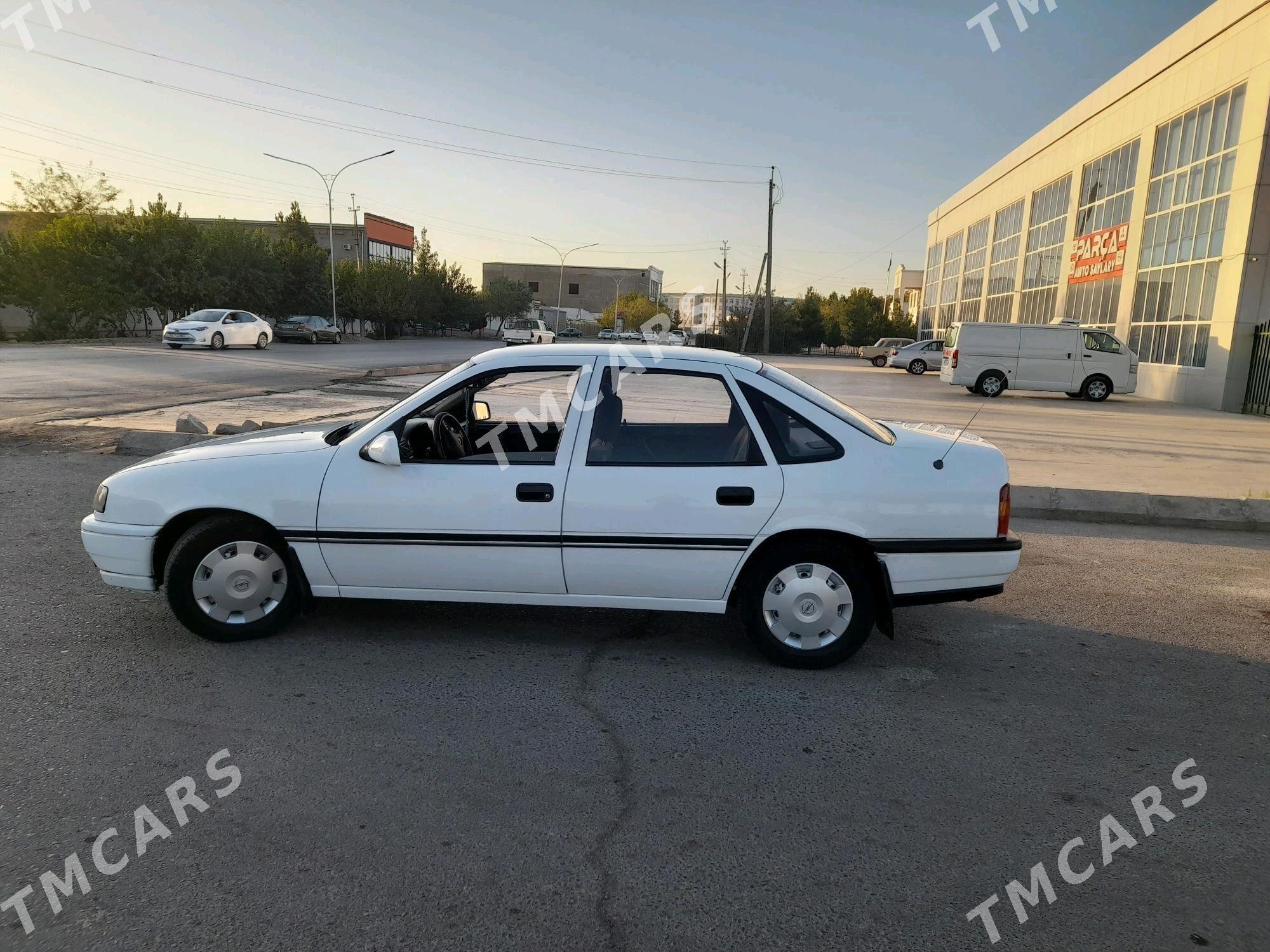 Opel Vectra 1990 - 36 000 TMT - Мургап - img 4