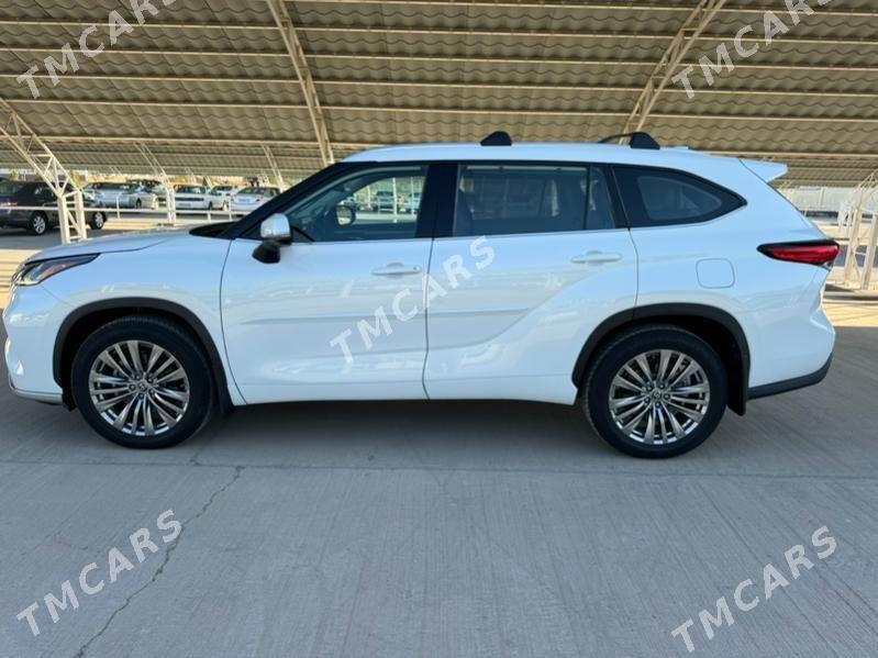 Toyota Highlander 2022 - 750 000 TMT - Мары - img 3