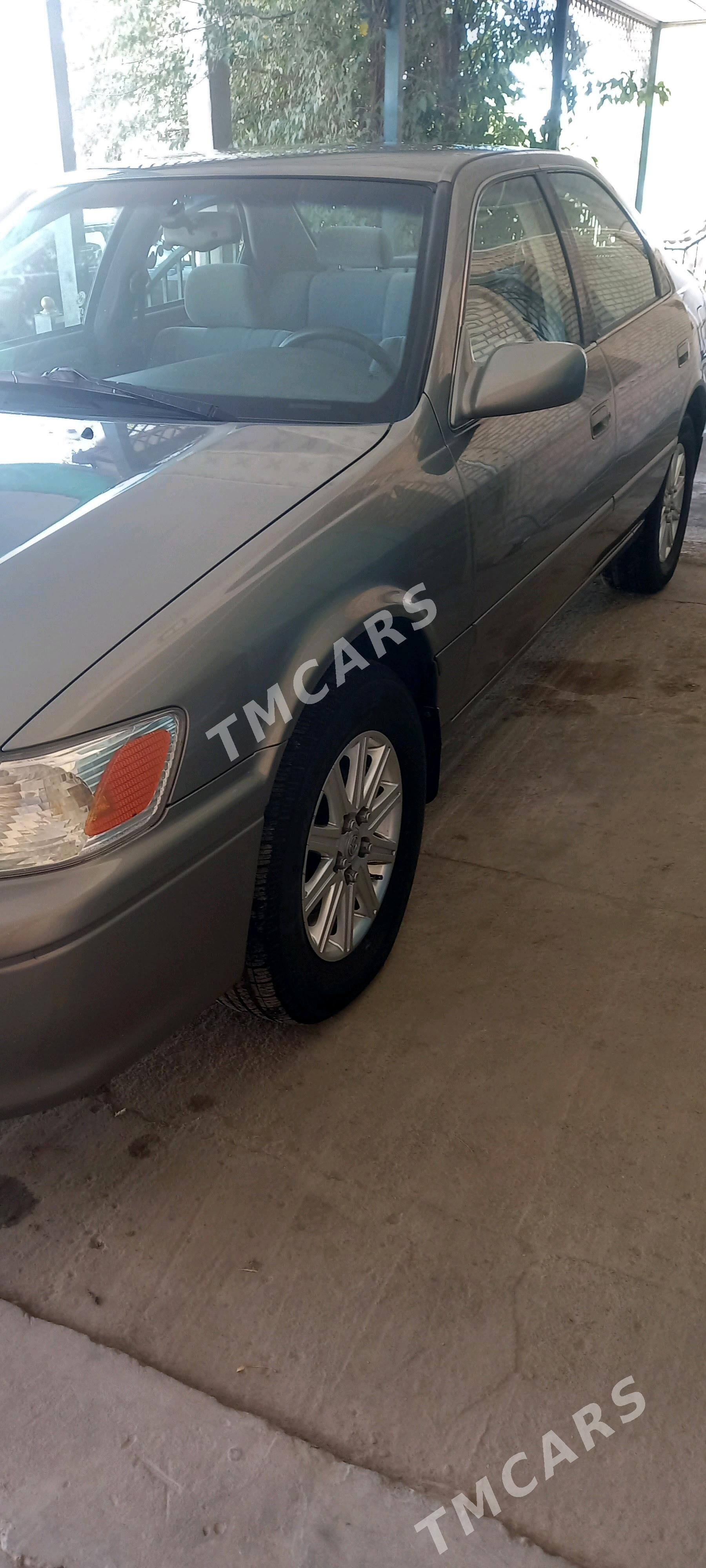 Toyota Camry 2001 - 136 000 TMT - Кёнеургенч - img 2