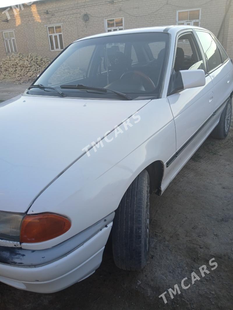 Opel Astra 1993 - 30 000 TMT - Çärjew - img 2