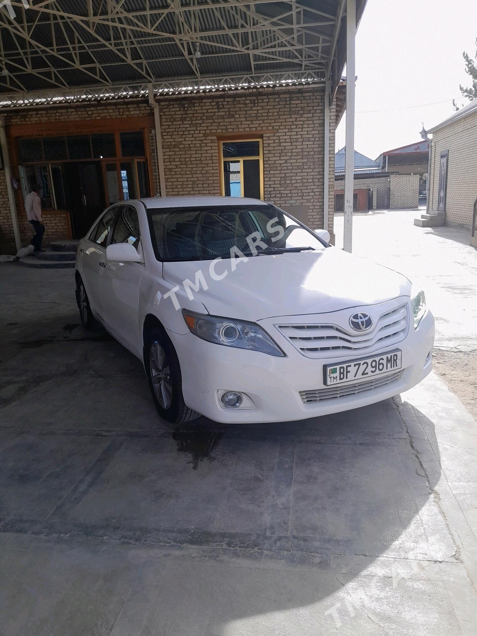 Toyota Camry 2011 - 135 000 TMT - Мары - img 3