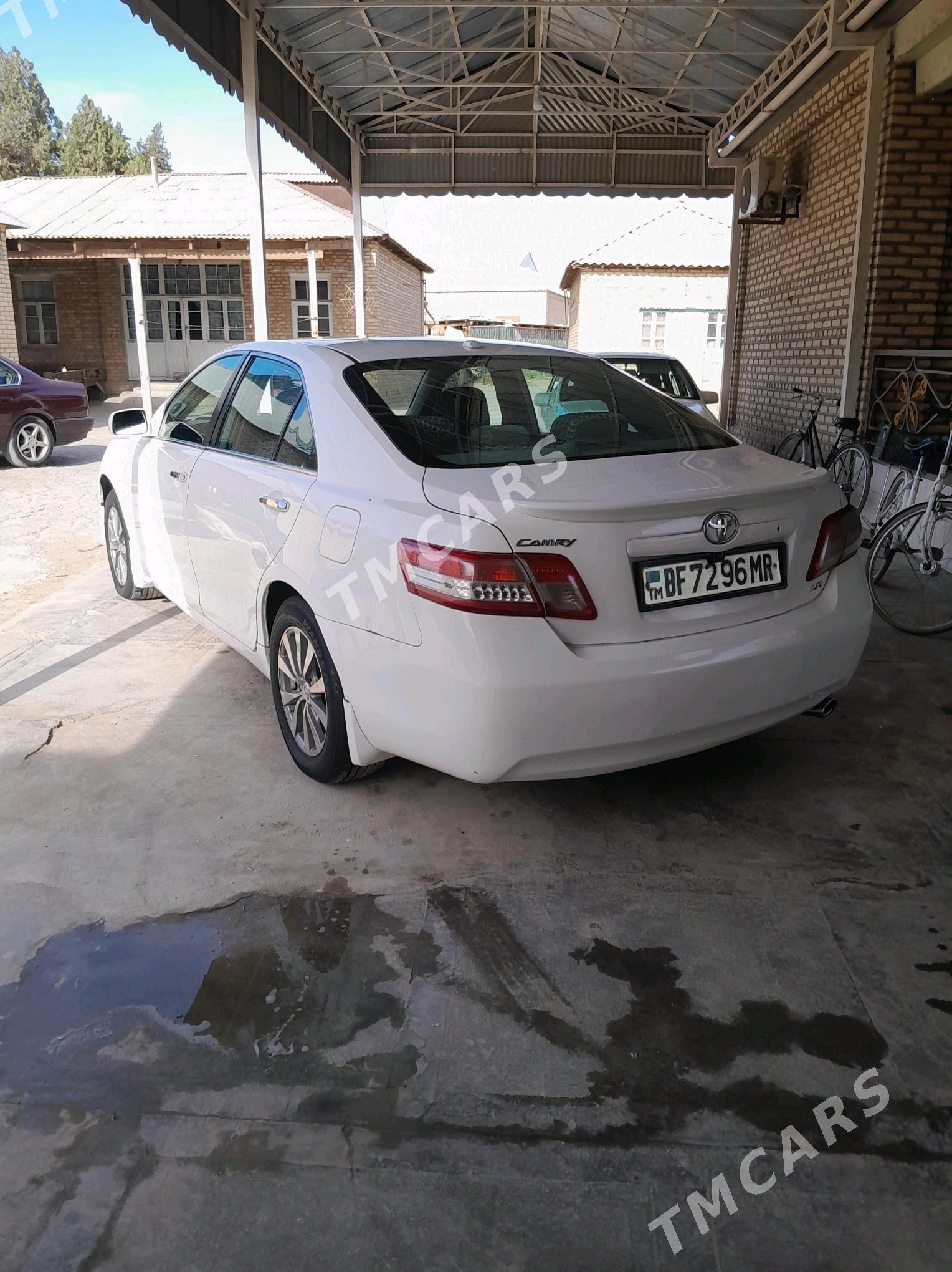 Toyota Camry 2011 - 135 000 TMT - Мары - img 5