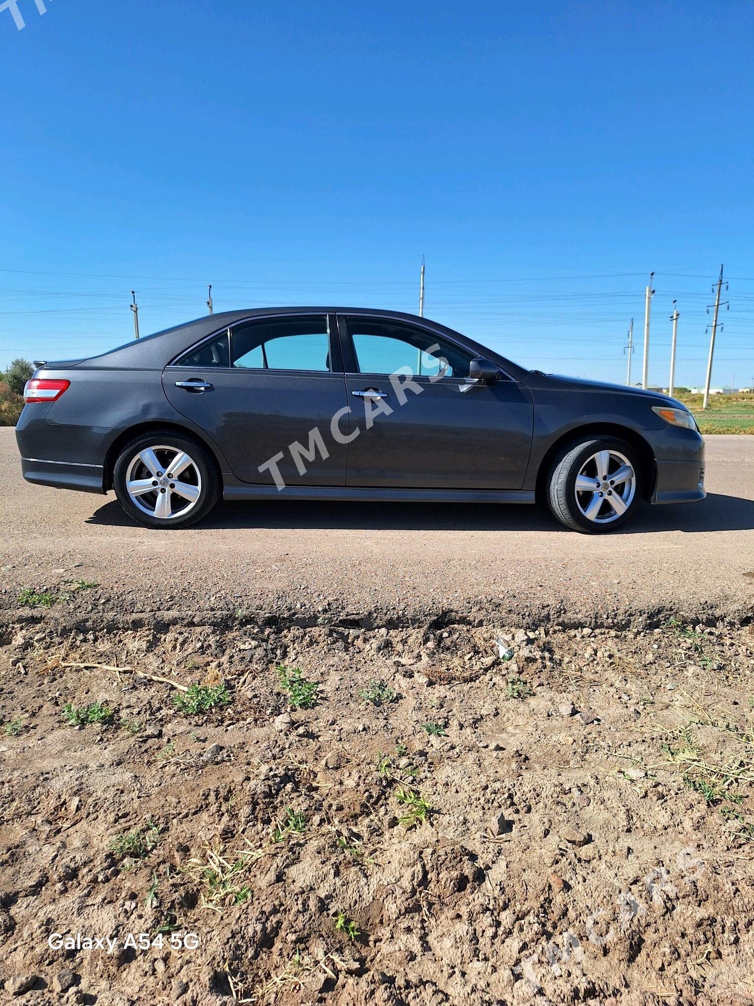 Toyota Camry 2010 - 165 000 TMT - Köneürgenç - img 4