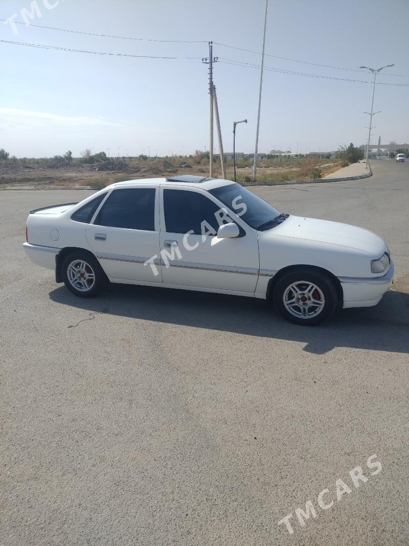 Opel Vectra 1993 - 36 000 TMT - Garabekewül - img 2