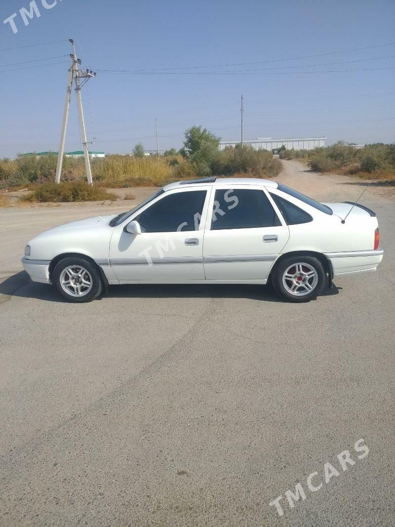 Opel Vectra 1993 - 36 000 TMT - Garabekewül - img 3