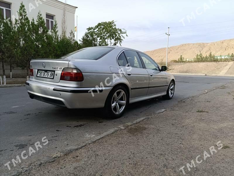 BMW E39 2003 - 110 000 TMT - Türkmenbaşy - img 2